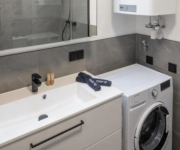 Rivervista Apartment *